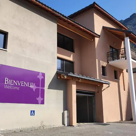 Cosy Avec Terrasse, Parking, Piscine Et Sauna A Jausiers, Pour 4 Pers, Proche Barcelonnette - Fr-1-165b-48 Apartment Jausiers