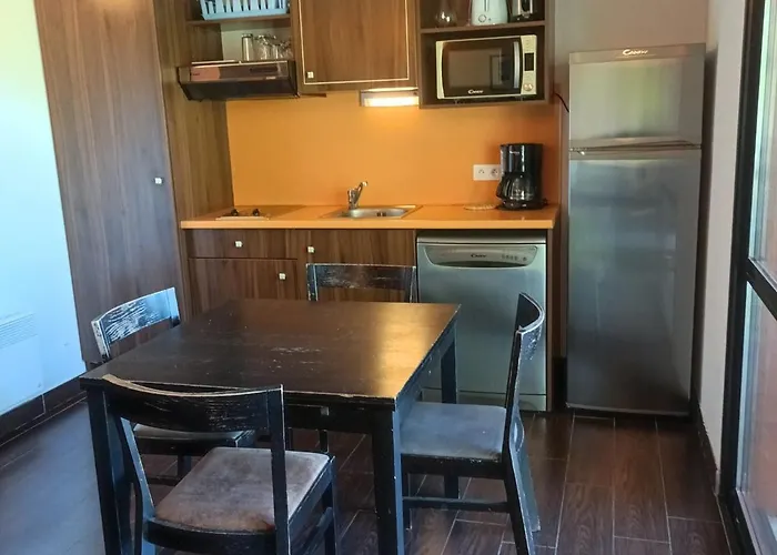 Apartment A Avec Terrasse Et Acces Piscine, Animaux Acceptes - Fr-1-165b-48 Jausiers