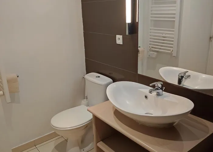 A Avec Terrasse Et Acces Piscine, Animaux Acceptes - Fr-1-165b-48 Apartment Jausiers